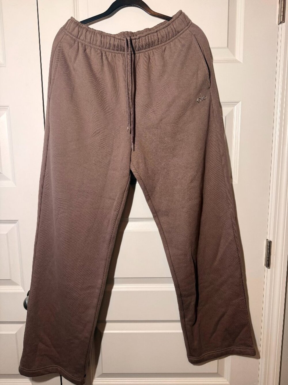 ALO Straight Leg Sweatpants Mauve/Mushroom | Women’s Size Medium
